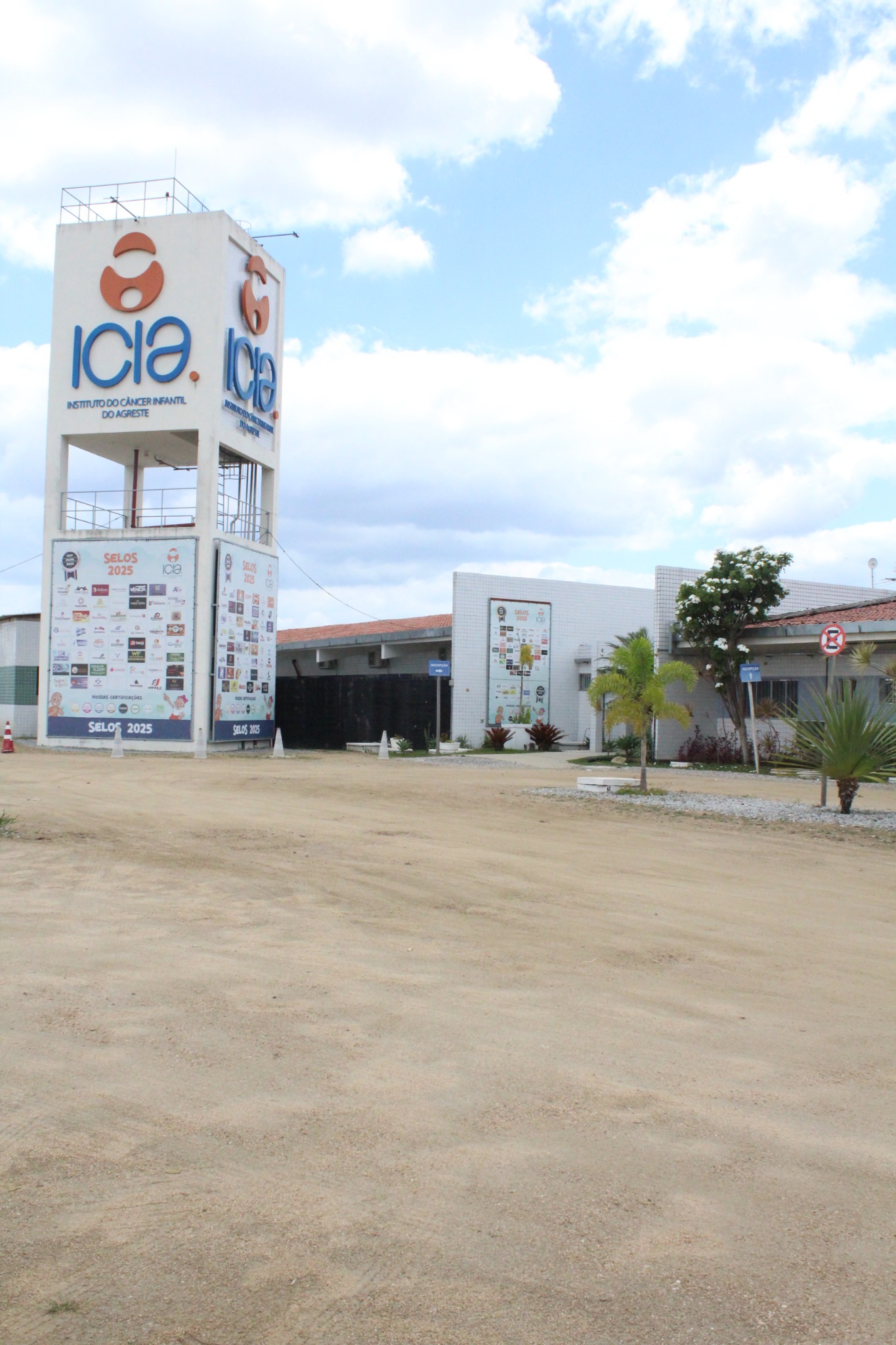 Fachada do ICIA